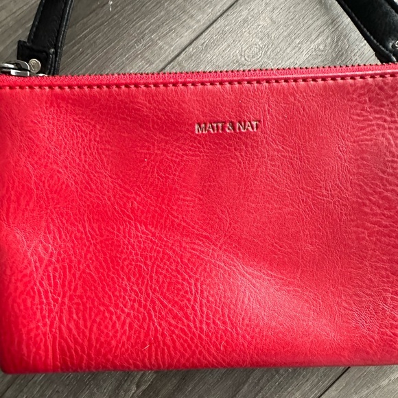 Matt & Nat Red and Black Clutch with Sleek Design - Picture 2 of 9